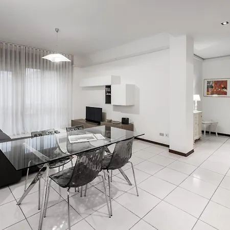 Flats4rent Lucia * Verona